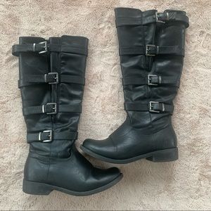 2 Lips Too Black Faux Leather Tall Boots, Full Length Zipper, Buckle Detail Sz 8